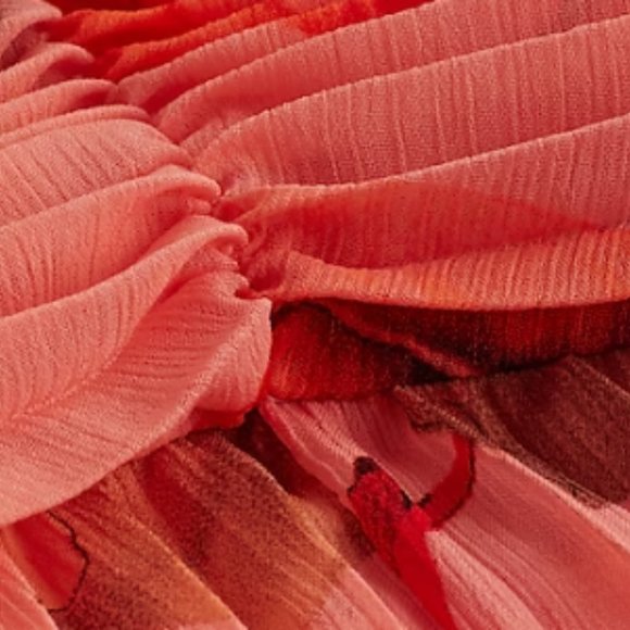 NEW w/ TAGS Pleated Floral Dress size Large - Picture 8 of 8